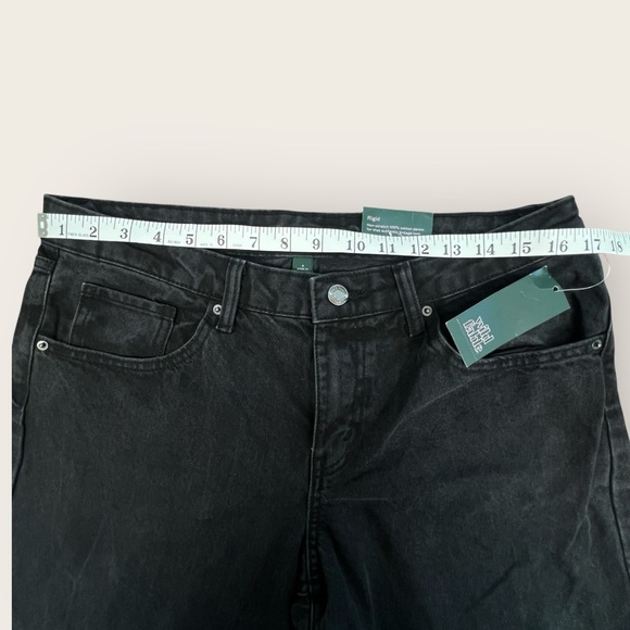 Wild Fable Mid-Rise 90's Relaxed Black Jeans, 8 - Picture 7 of 7